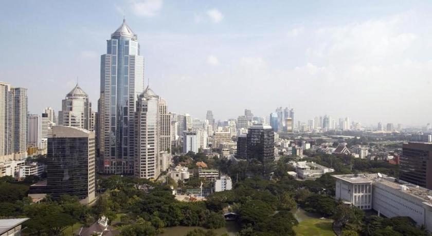 The Duchess Hotel Bangkok Exterior foto